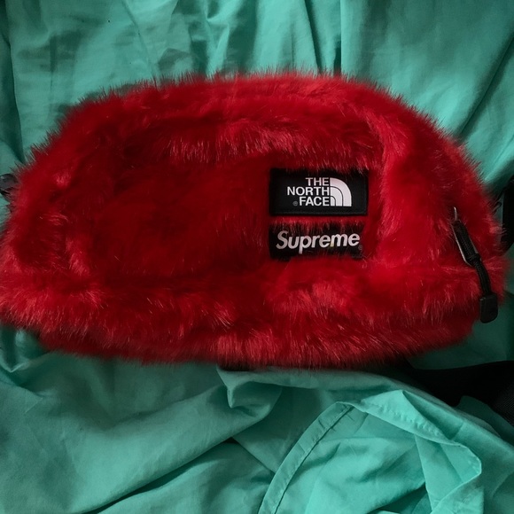 Red waist bag . Authentic - Picture 1 of 1